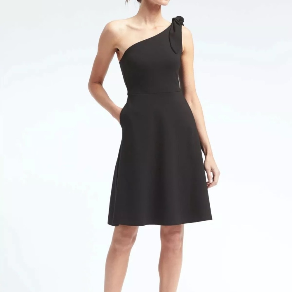 Banana Republic one shoulder evening Dress